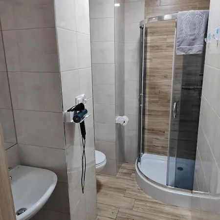 Zuzanna Apartamenty, Wczesniej Italia * Ustron