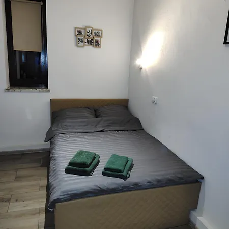 Zuzanna Apartamenty, Wczesniej Italia * Ustron