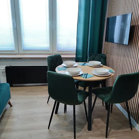 Zuzanna Apartamenty, Wczesniej Italia * Ustron