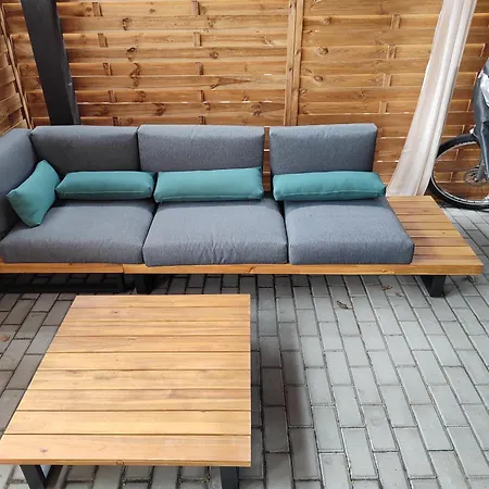 Zuzanna Apartamenty, Wczesniej Italia * Ustron